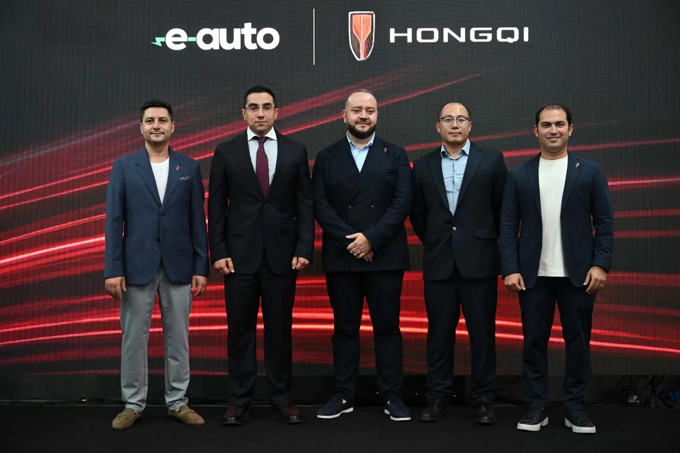 E-AUTO և Hongqi ղեկավարները